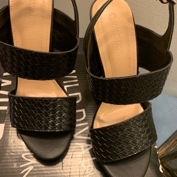 ❌SOLD🌺Wild Diva Lounge Morrin Black Slingback Sandal - Picture 3 of 8
